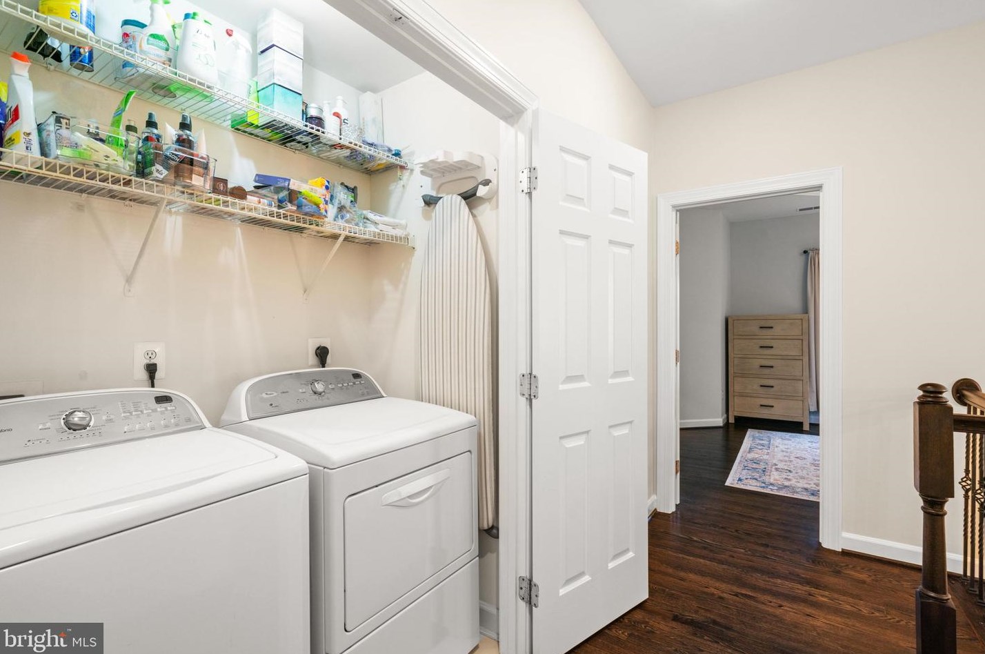 4078 Walnut Cove Cir, Fairfax VA  22033-6233 exterior