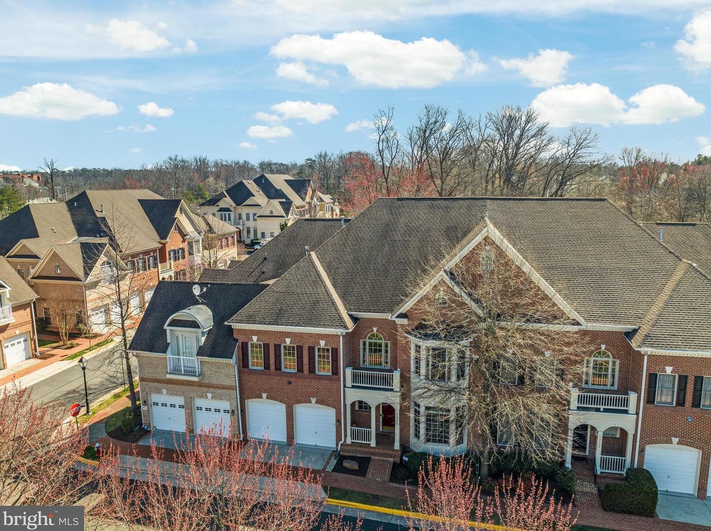 12752 Lady Somerset Ln, Fairfax, VA 22033-2237