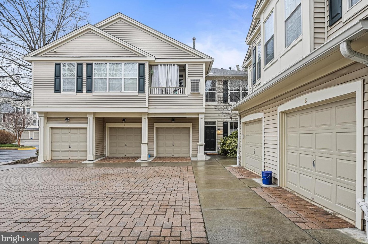 11401 Gate Hill Pl #68 (e), Herndon, VA 20194