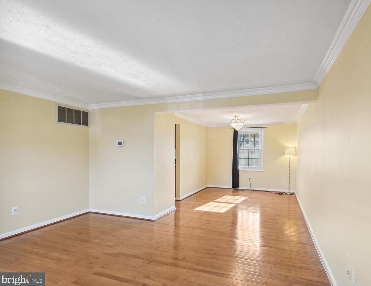 16305 Bromall Ct, Fairfax, VA 20151