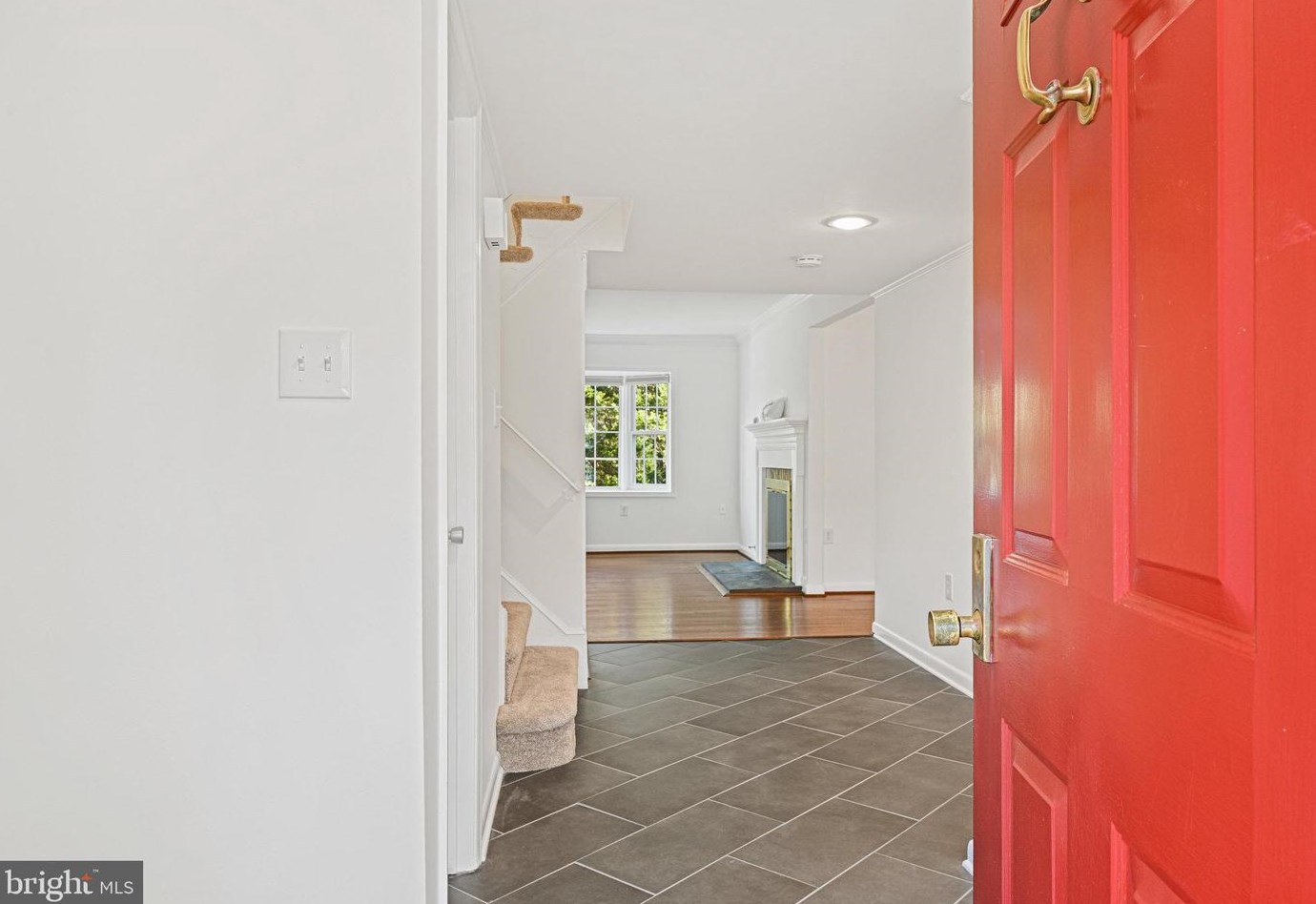 903 Moorefield Hill Grv, Vienna VA  22180-6267 exterior