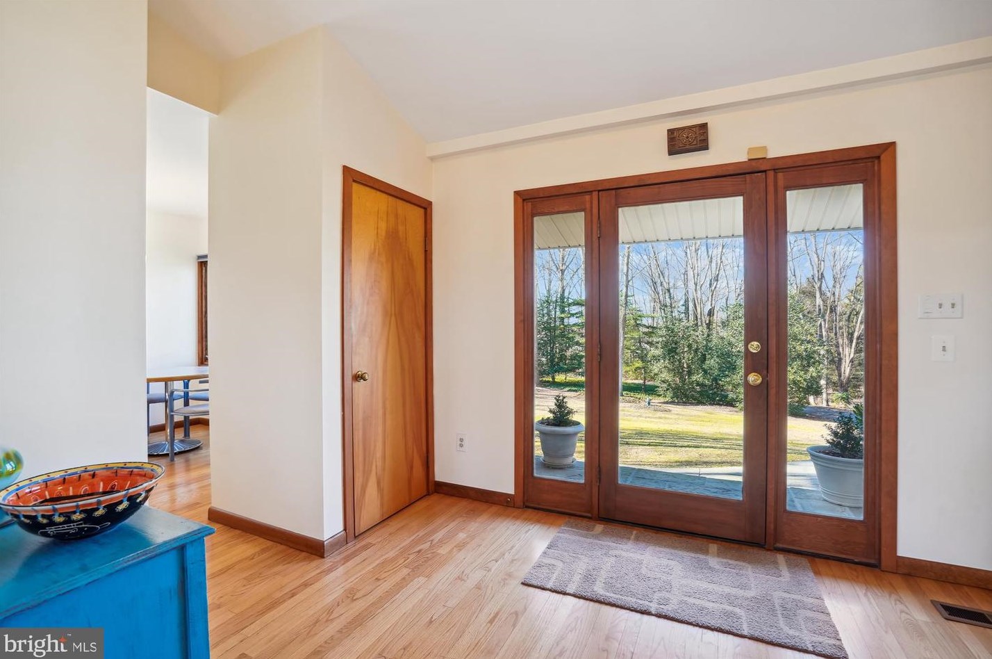 757 Kentland Dr, Great Falls, VA 22066