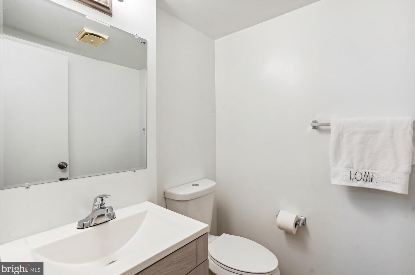 2842 Jermantown Rd, Vienna VA 22124-2513 exterior