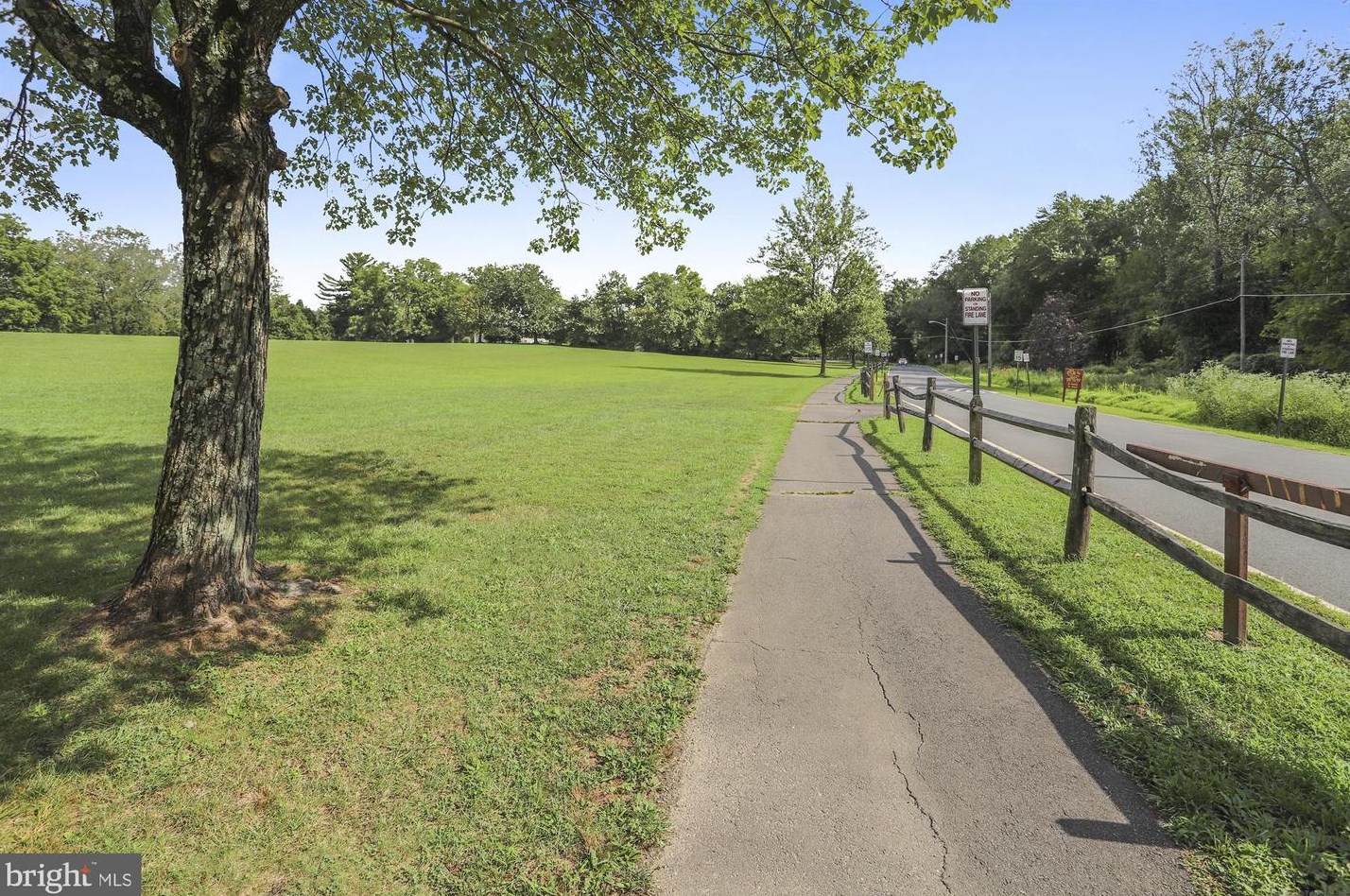 2842 Jermantown Rd, Vienna VA 22124-2513 exterior