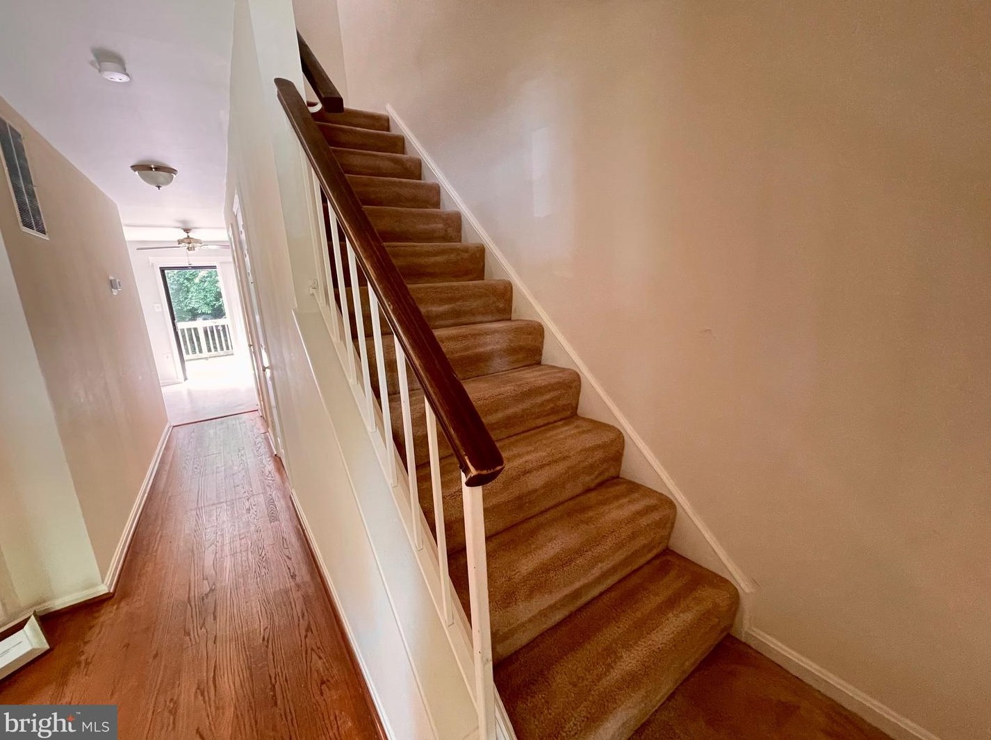 5847 Rockdale Ct, Centreville, VA 20121-3035