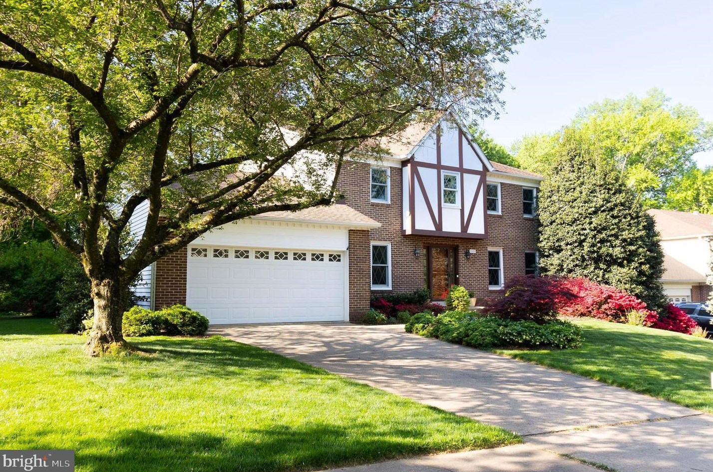 9089 Wexford Dr, Vienna, VA 22182-2152