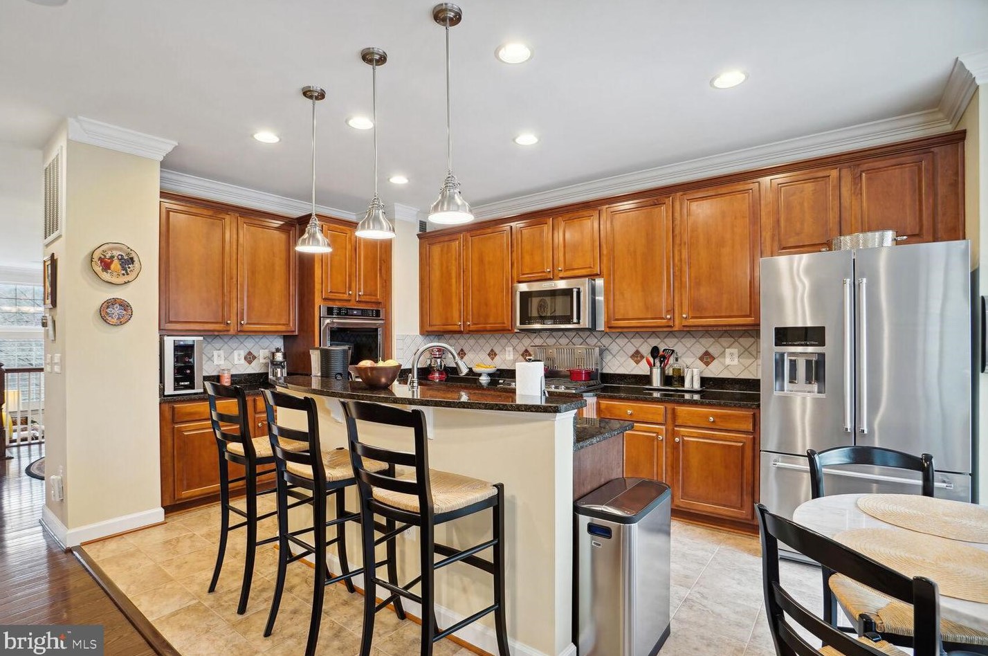 12230 Water Elm Ln, Fairfax, VA 22030-9070