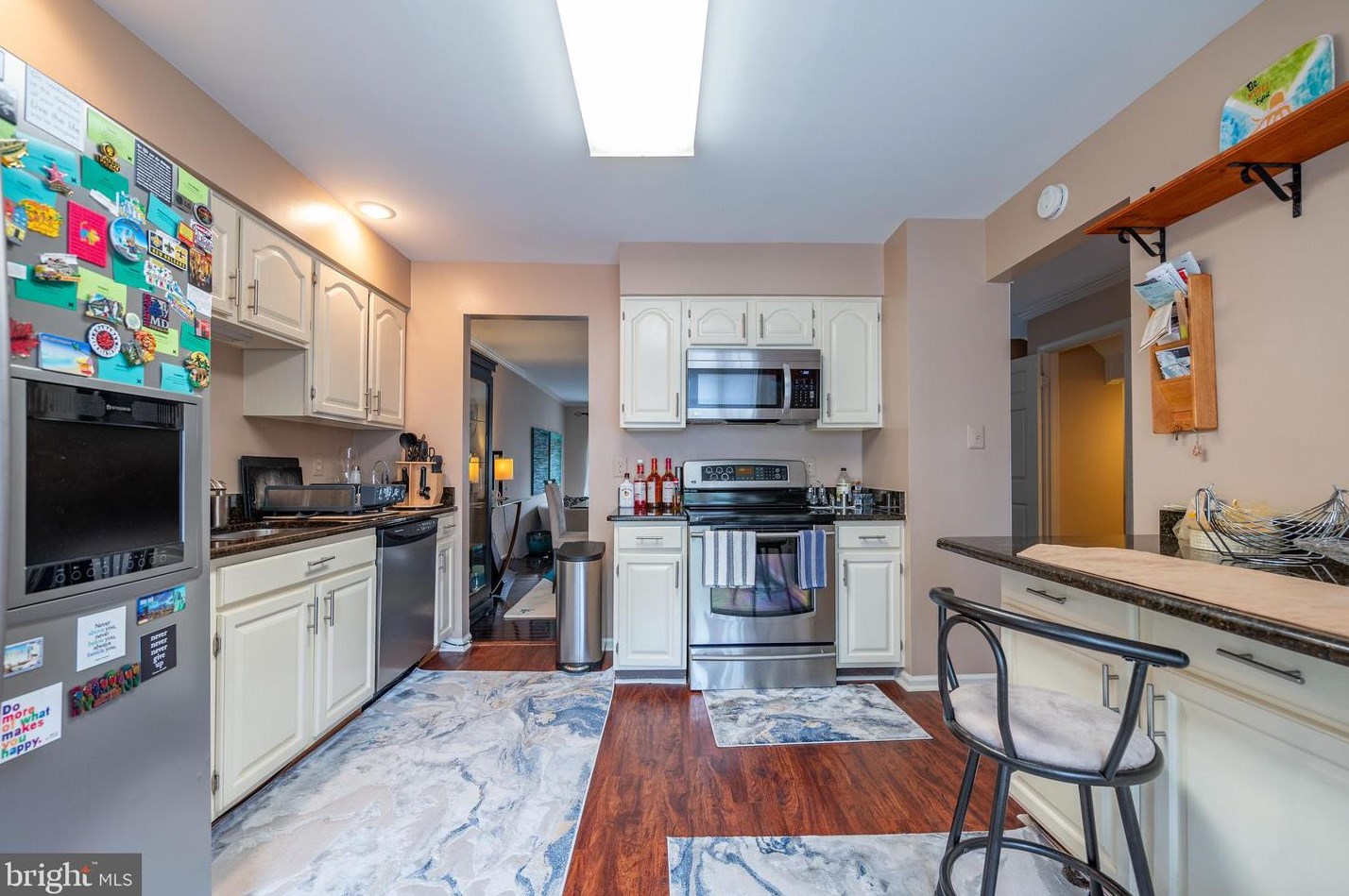 4107 Meadow Field Ct, Fairfax VA  22033-2829 exterior