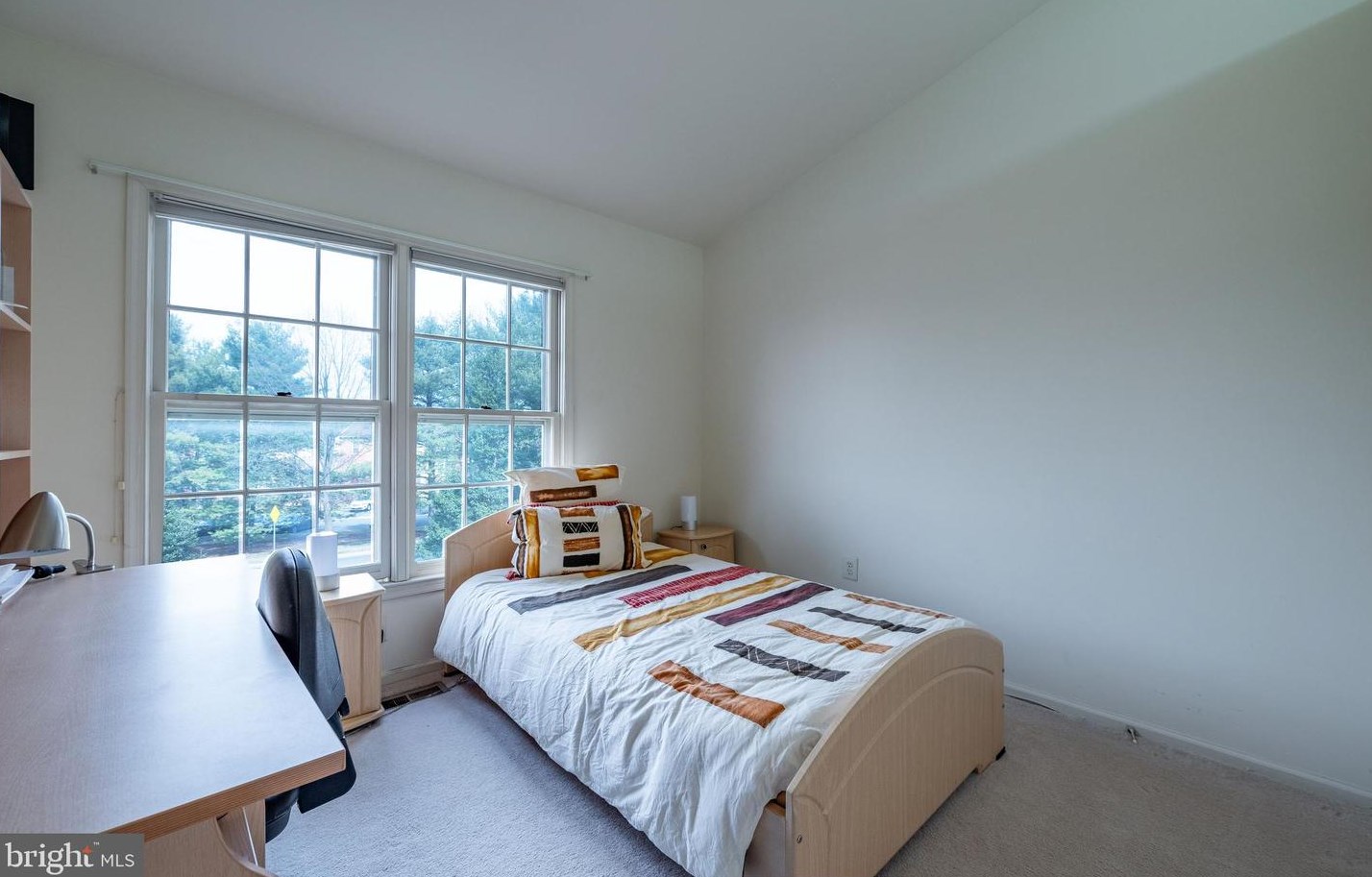 4107 Meadow Field Ct, Fairfax VA  22033-2829 exterior