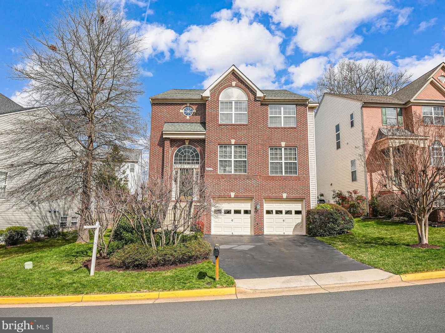 8918 Day Lilly Ct, Fairfax, VA 22031-1464