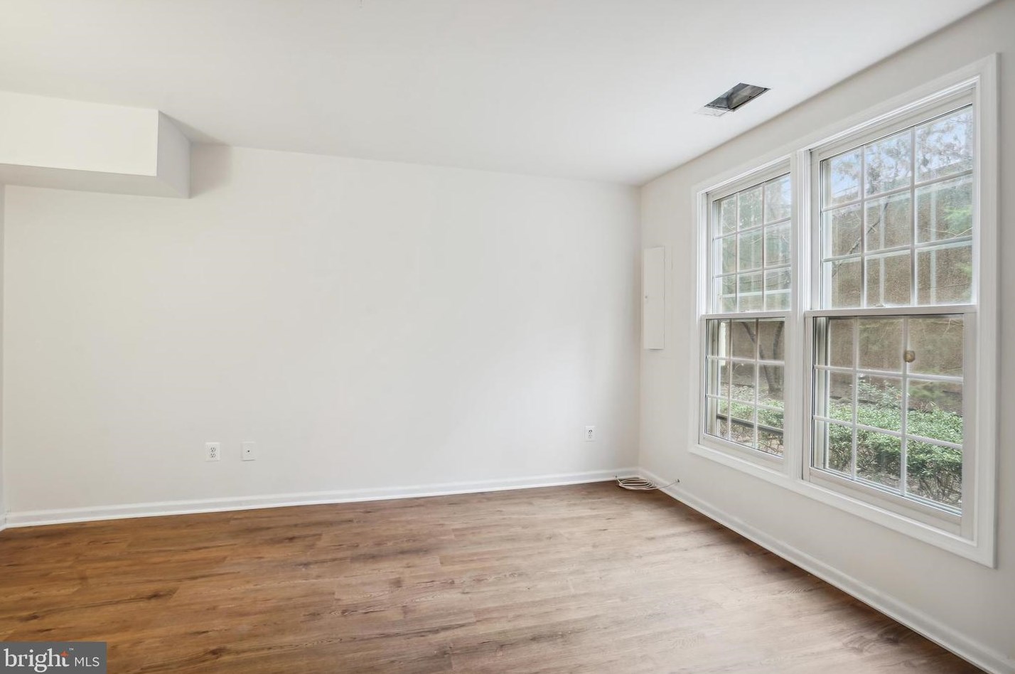 8856 Mansion View Ct, Vienna VA  22182-5521 exterior