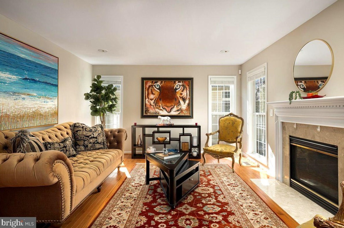 4586 Kieland Ridge Rd, Fairfax, VA 22030-6152