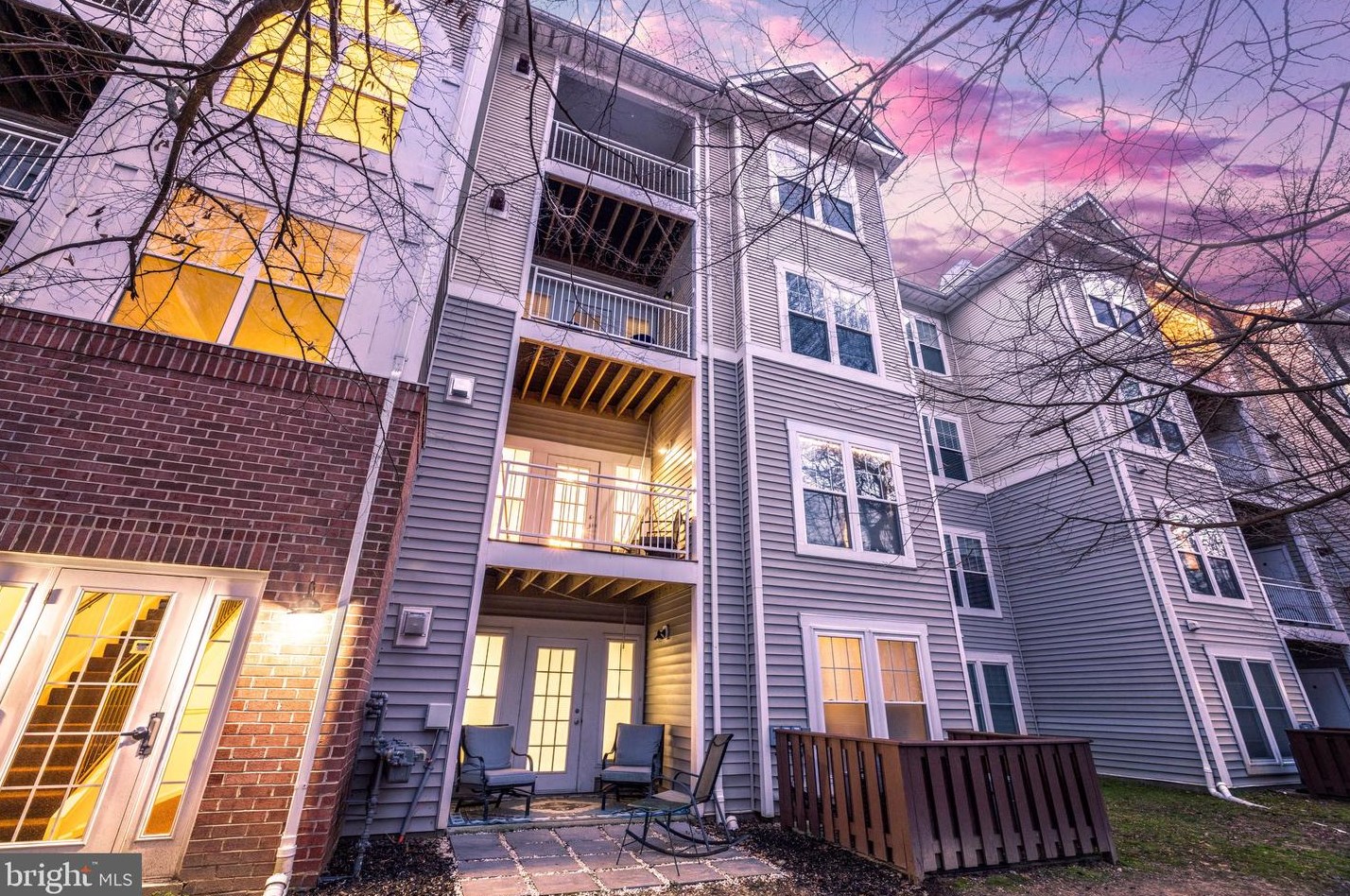 1509 North Point Dr #1, Herndon, VA 20194