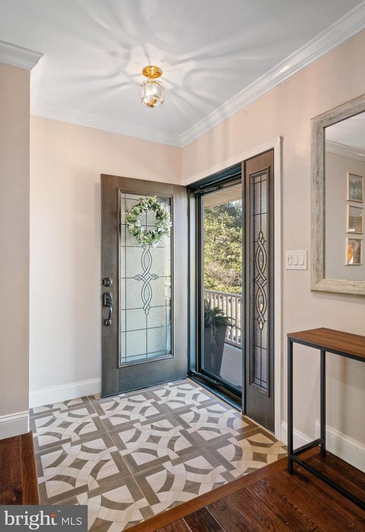 11611 Vale Rd, Vienna VA  22124-1341 exterior