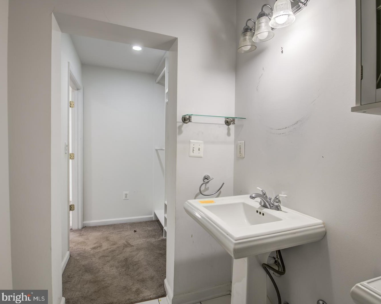 6656 Jefferson Ave, Falls Church VA  22042-2102 exterior