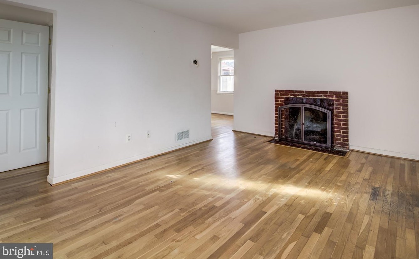 6656 Jefferson Ave, Falls Church VA  22042-2102 exterior