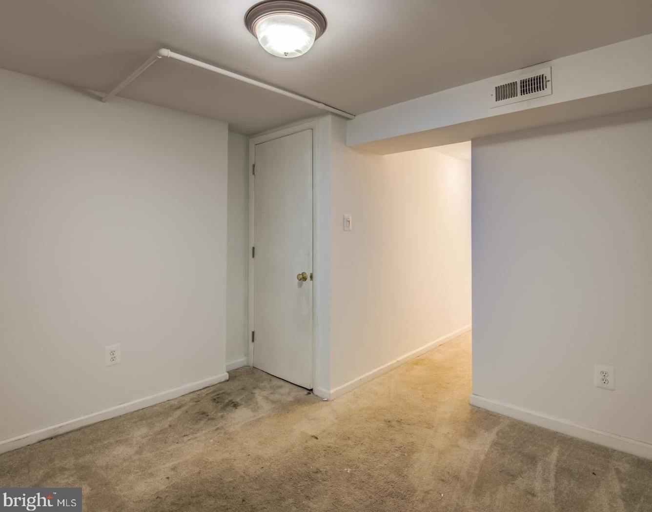 6656 Jefferson Ave, Falls Church VA  22042-2102 exterior