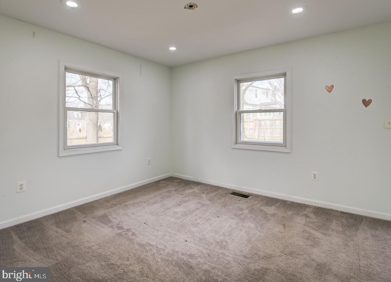 6656 Jefferson Ave, Falls Church VA  22042-2102 exterior