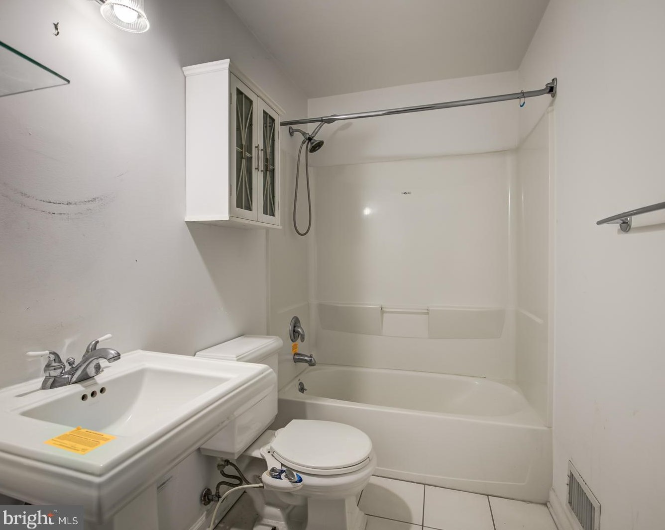 6656 Jefferson Ave, Falls Church VA  22042-2102 exterior