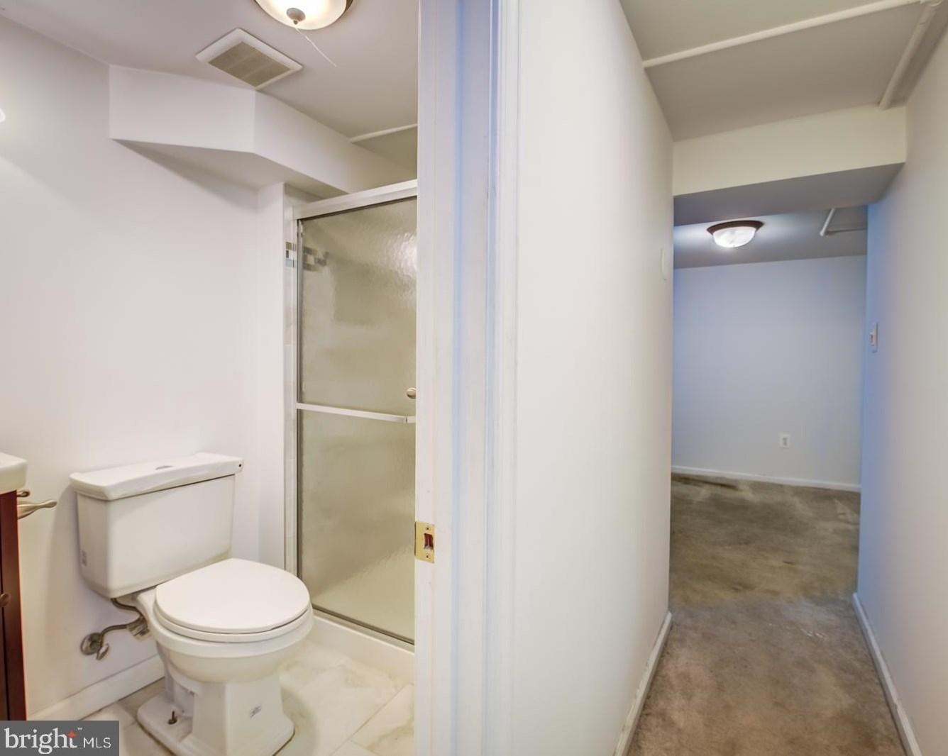 6656 Jefferson Ave, Falls Church VA  22042-2102 exterior