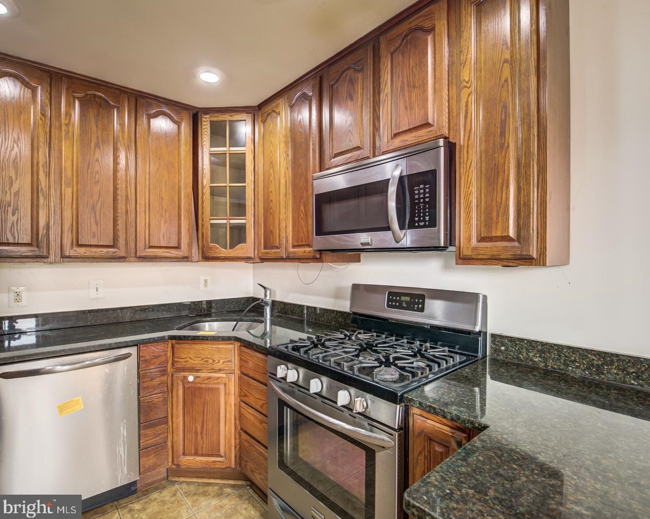 6656 Jefferson Ave, Falls Church VA  22042-2102 exterior