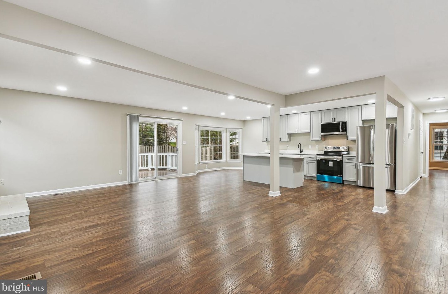 13930 Stonefield Dr, Clifton VA  20124-2546 exterior
