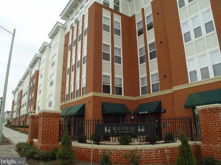 2665 Prosperity Ave #212, Fairfax, VA 22031