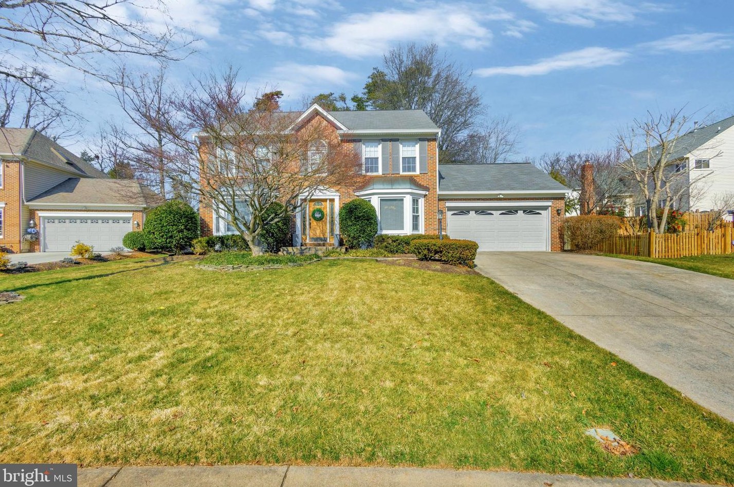 8520 Silverview Dr, Lorton, VA 22079-4408