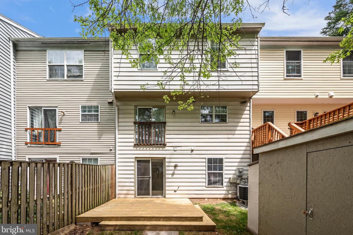 14861 Lynhodge Ct, Centreville, VA 20120