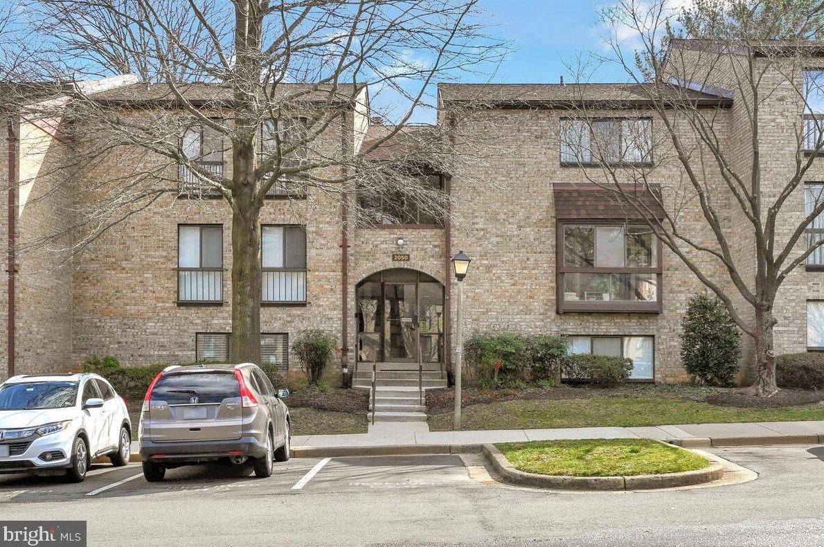 2050 Royal Fern Ct #21a, Herndon, VA 20191