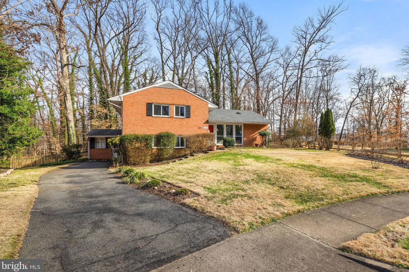 7002 Catlett St, Springfield, VA 22151