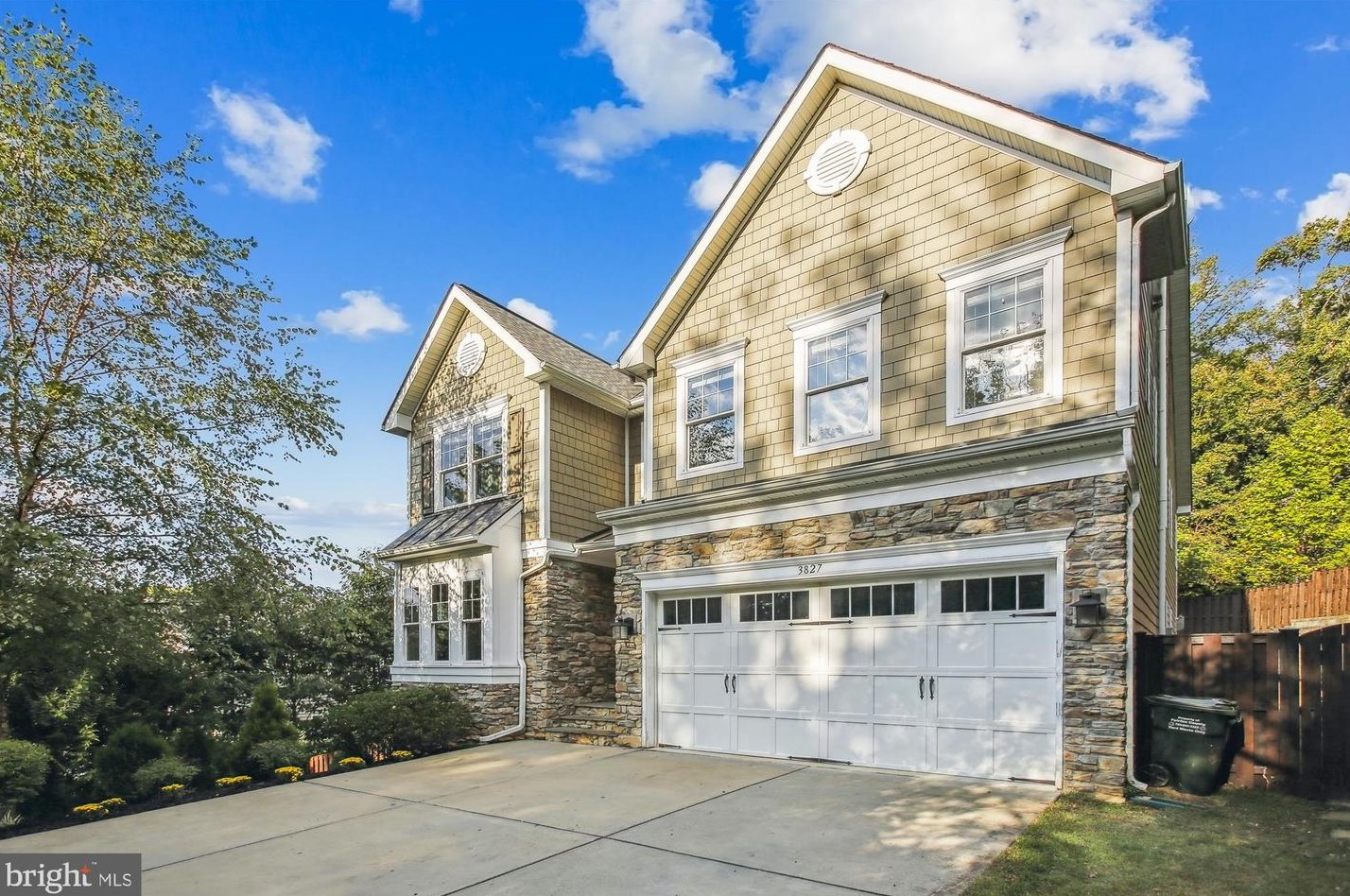 3827 Lacy Blvd, Falls Church, VA 22041-1615