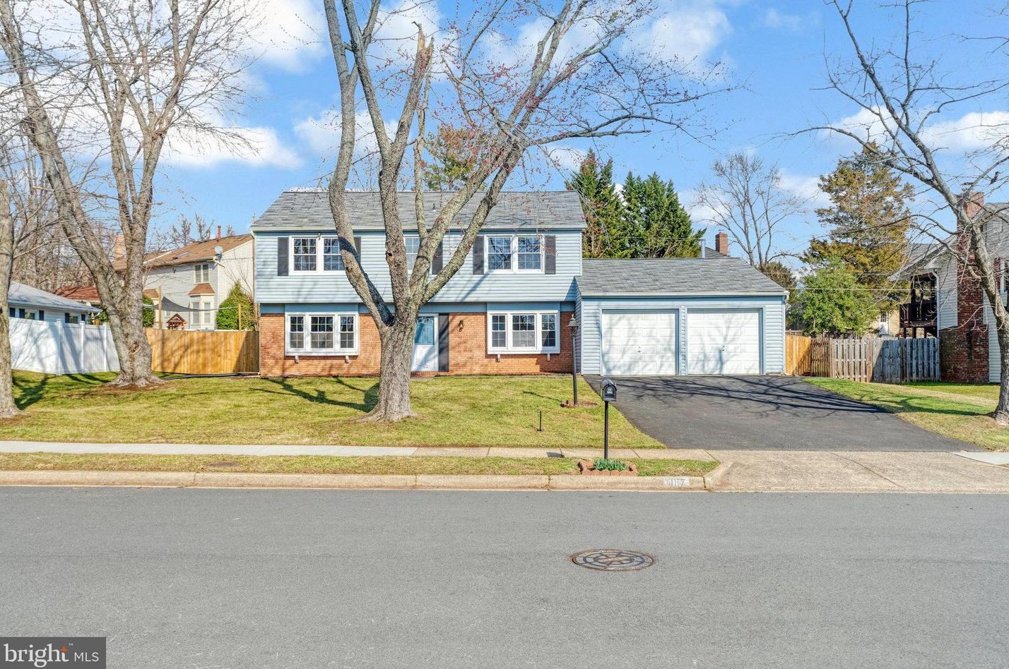 4117 Meadow Hill Ln, Fairfax, VA 22033