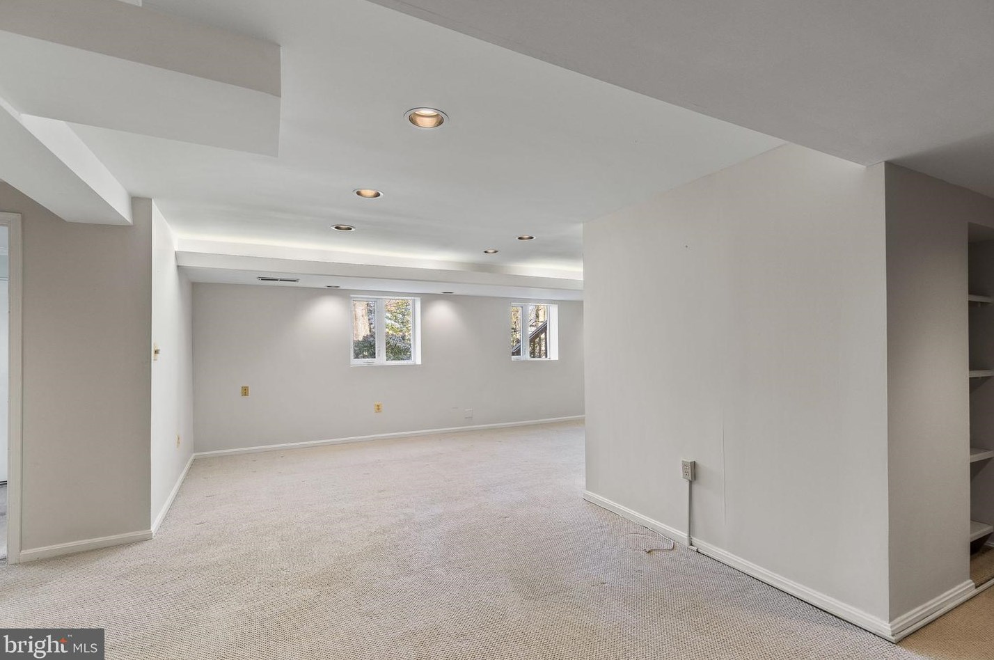 3166 Juniper Ln, Falls Church VA  22044-1814 exterior