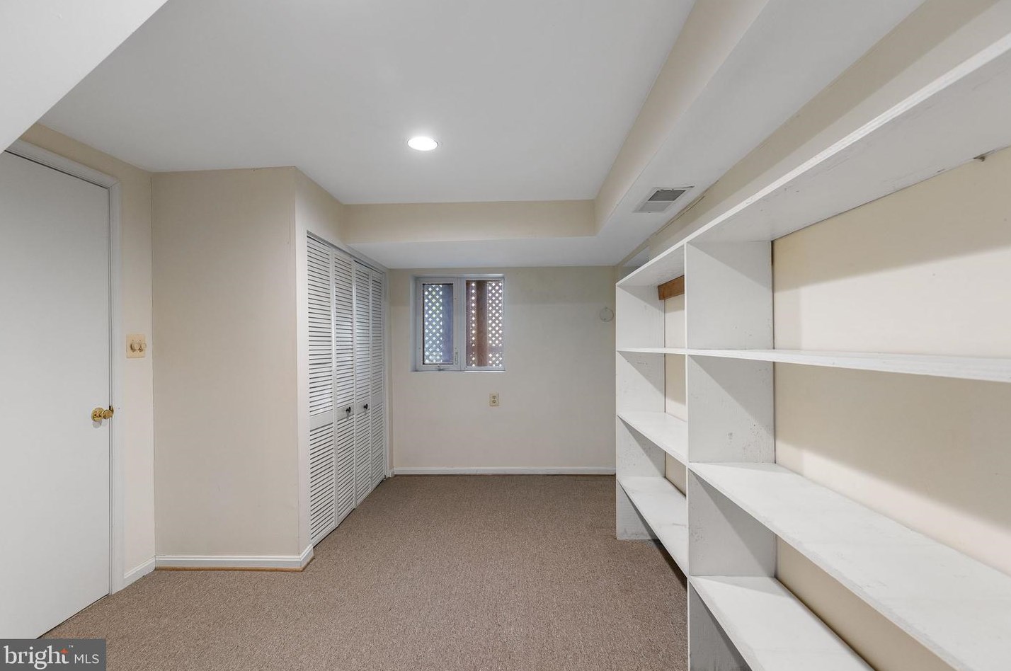 3166 Juniper Ln, Falls Church VA  22044-1814 exterior