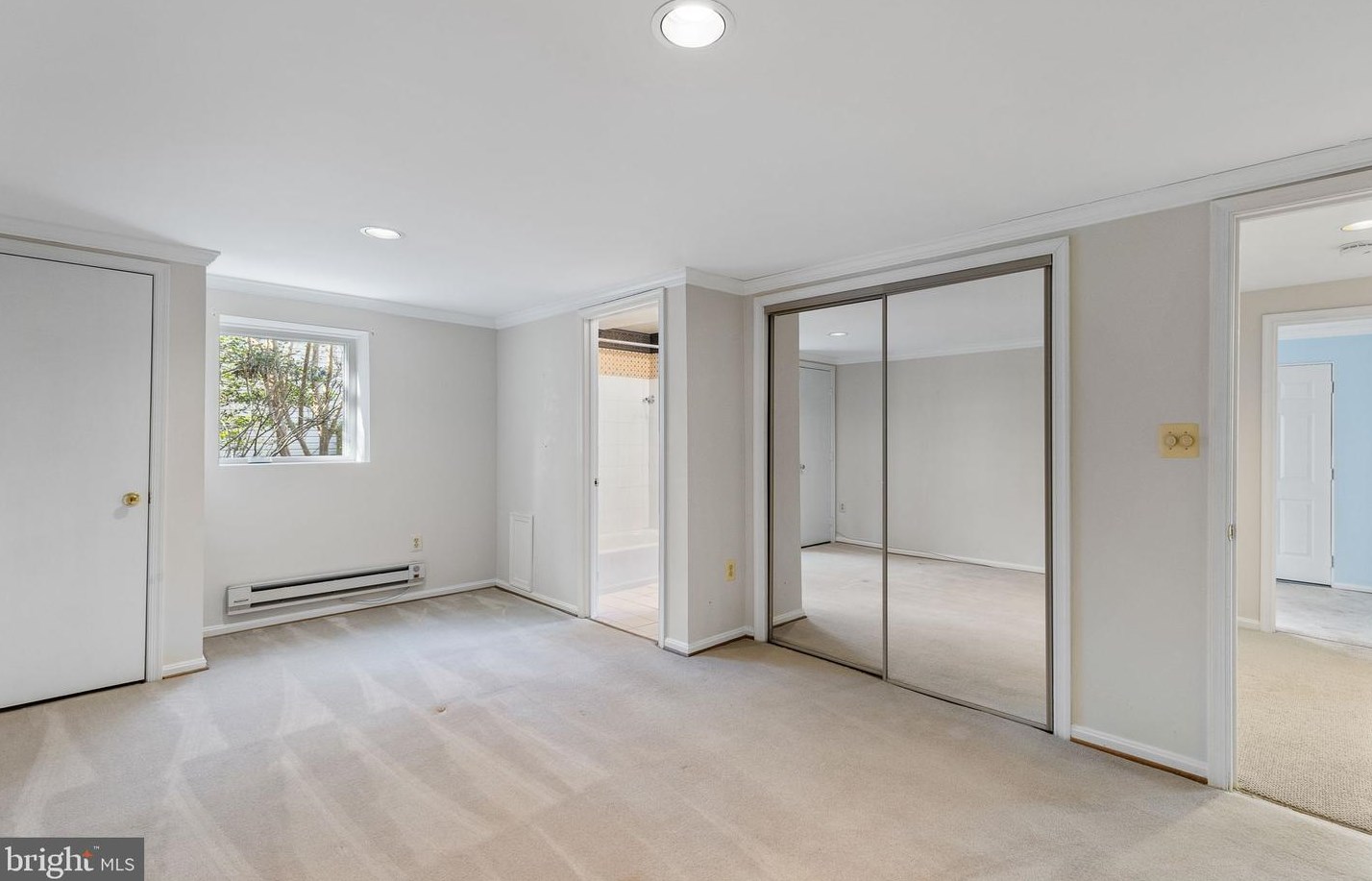 3166 Juniper Ln, Falls Church VA  22044-1814 exterior