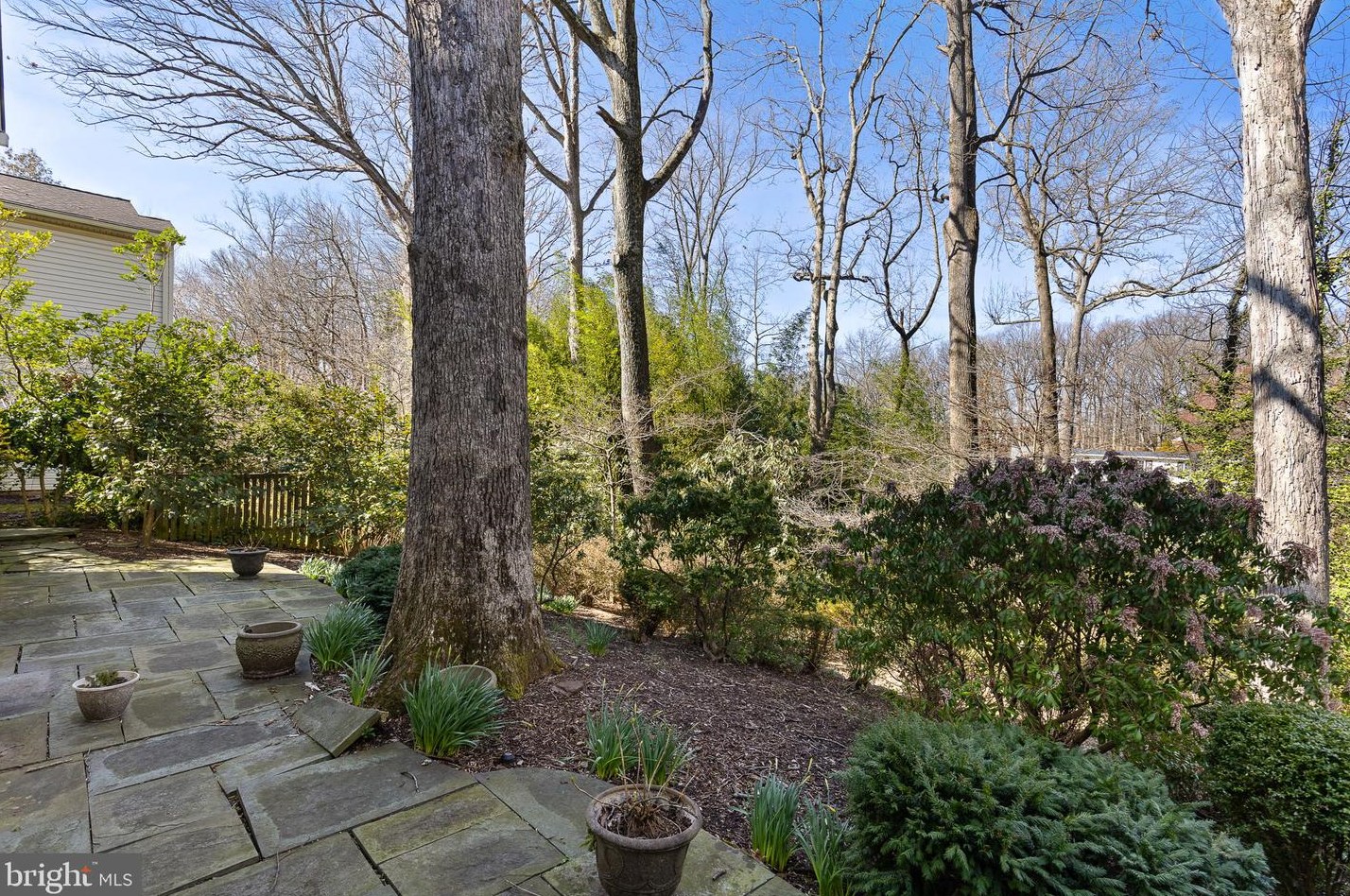 3166 Juniper Ln, Falls Church VA  22044-1814 exterior