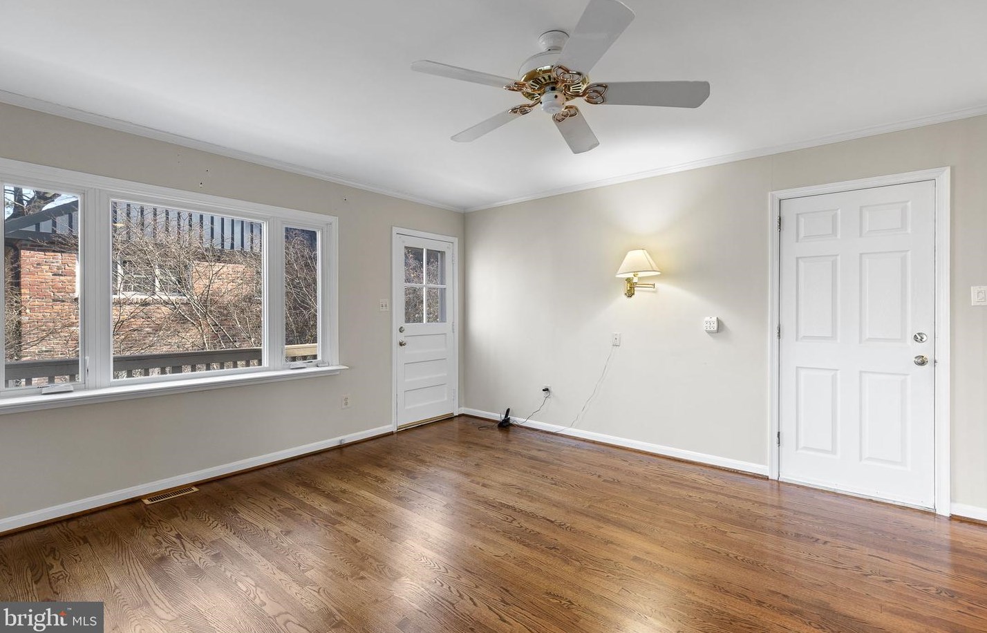 3166 Juniper Ln, Falls Church VA  22044-1814 exterior