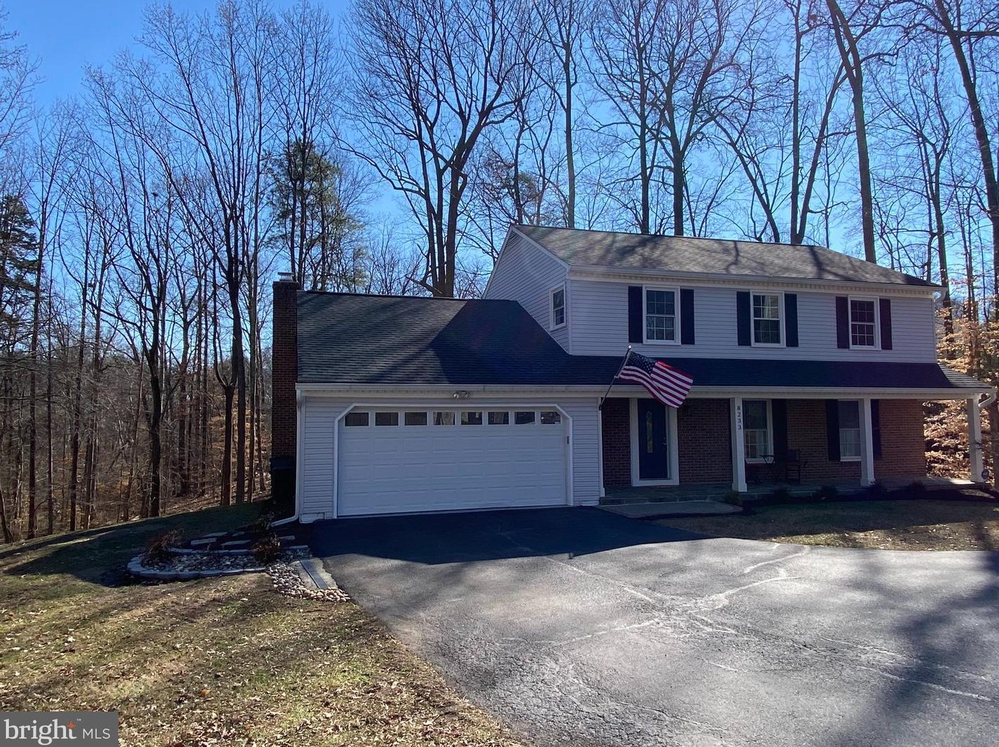8233 Woodstown Ct, Springfield, VA 22153