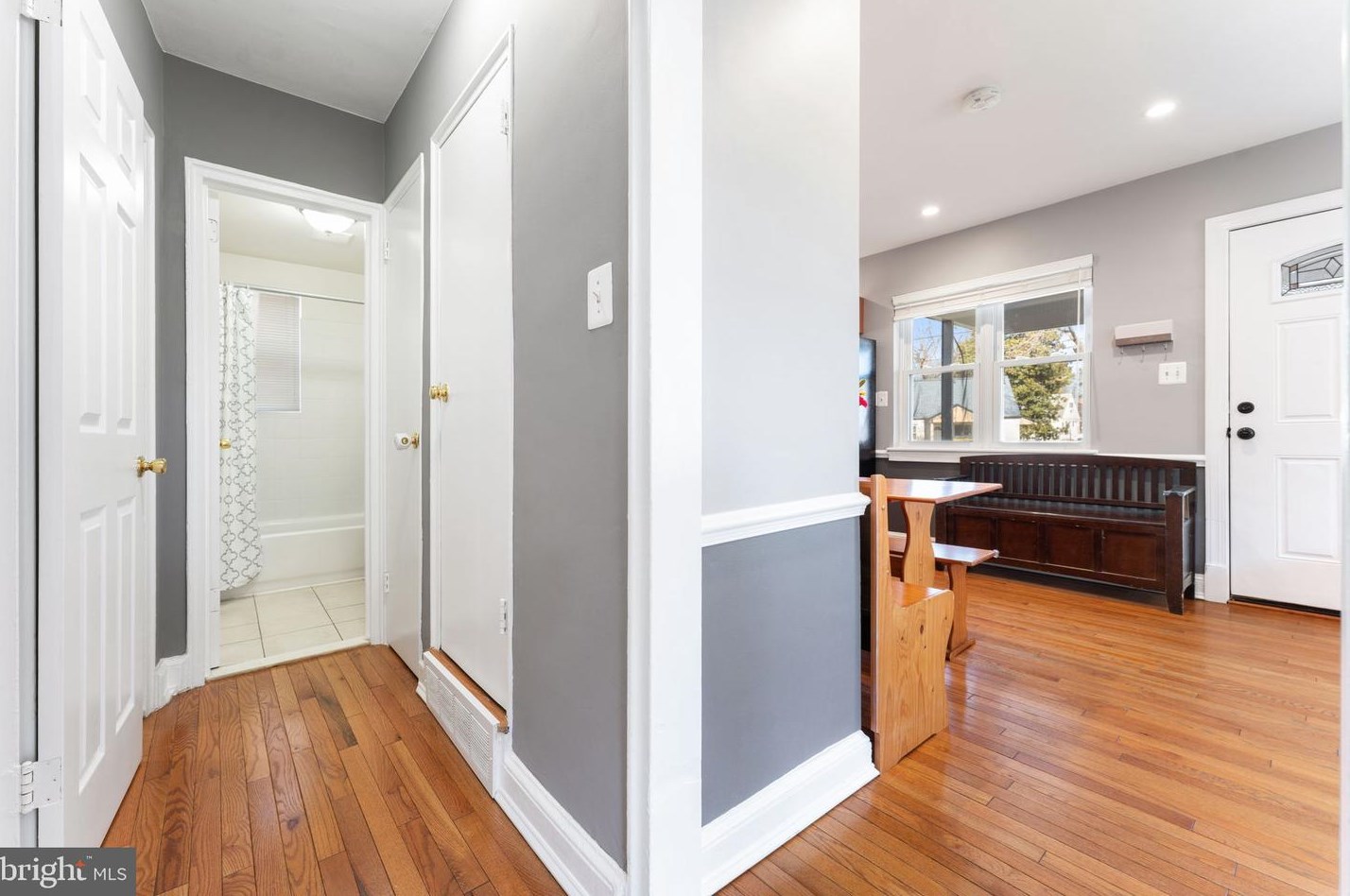 7217 Roosevelt Ave, Falls Church VA  22042-1625 exterior