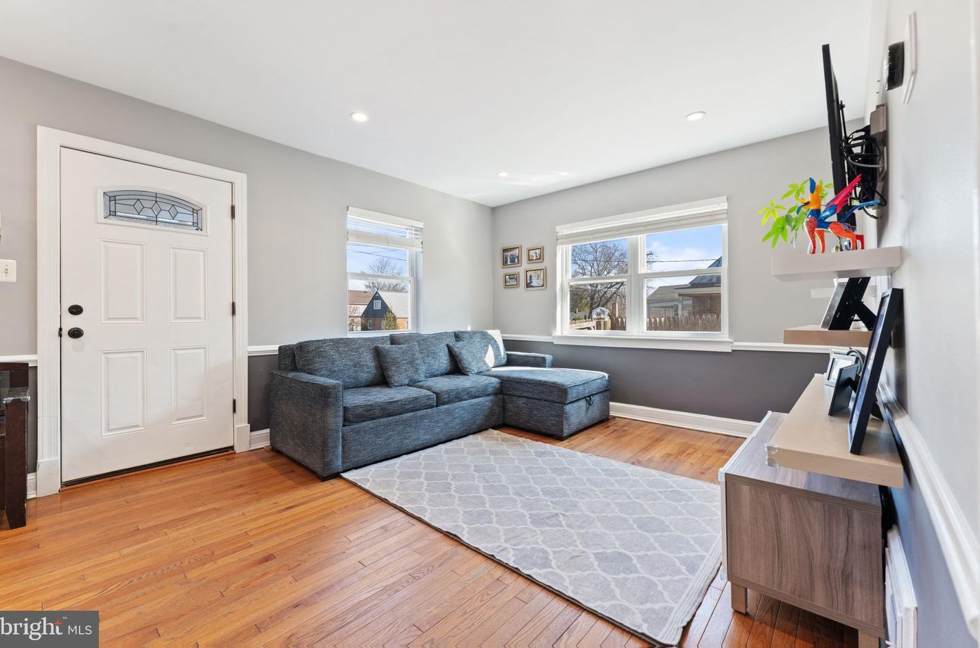 7217 Roosevelt Ave, Falls Church VA  22042-1625 exterior