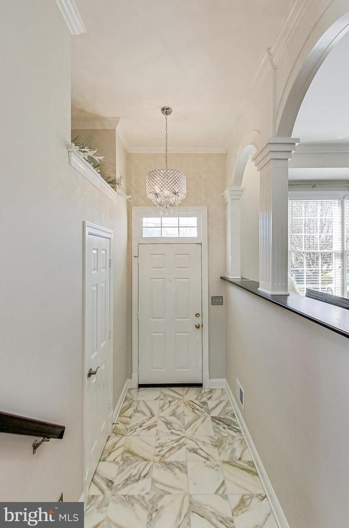 6000 Kelsey Ct, Falls Church VA  22044-2944 exterior