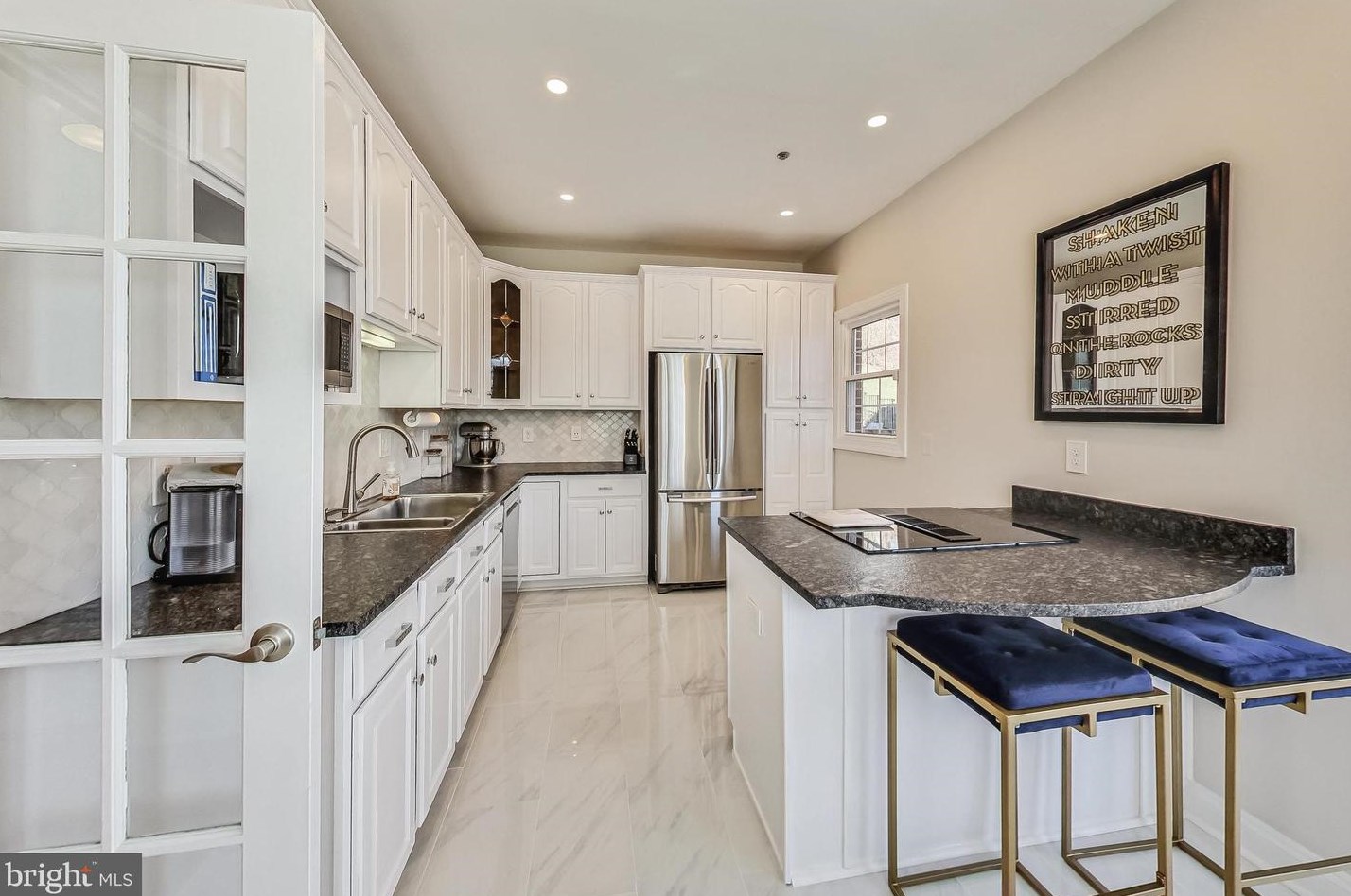 6000 Kelsey Ct, Falls Church VA  22044-2944 exterior