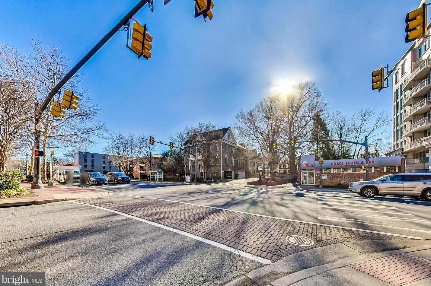 6000 Kelsey Ct, Falls Church VA  22044-2944 exterior