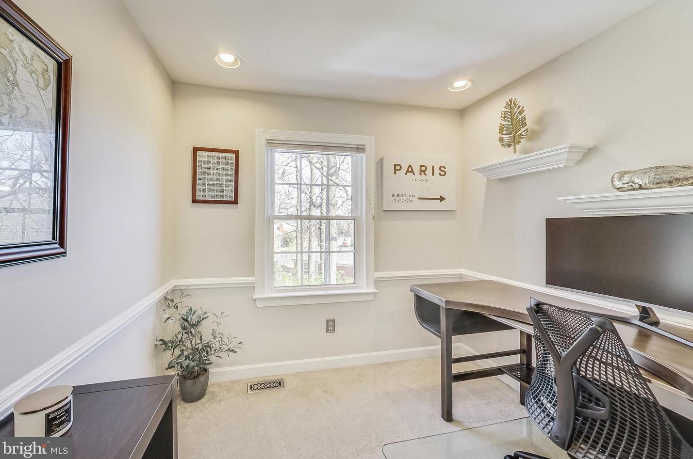 6000 Kelsey Ct, Falls Church VA  22044-2944 exterior