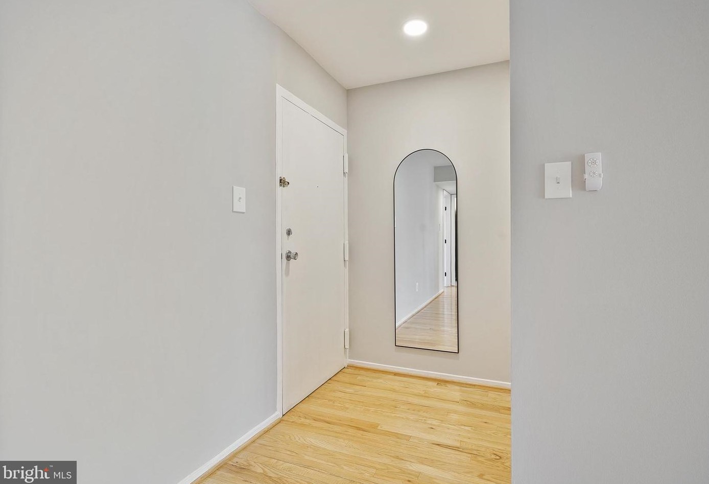 1656 Parkcrest #401, Herndon, VA 20190