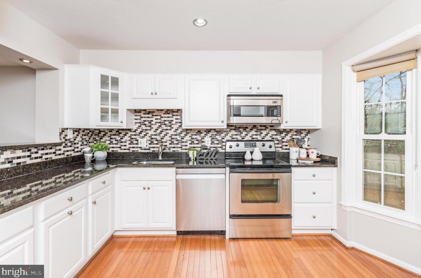 5506 Ridgeton Hill Ct, Fairfax, VA 22032-4027