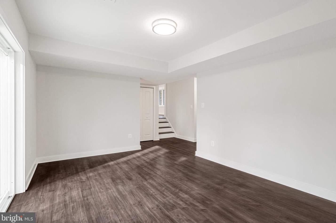 10021 Commonwealth Blvd, Fairfax VA  22032-2702 exterior