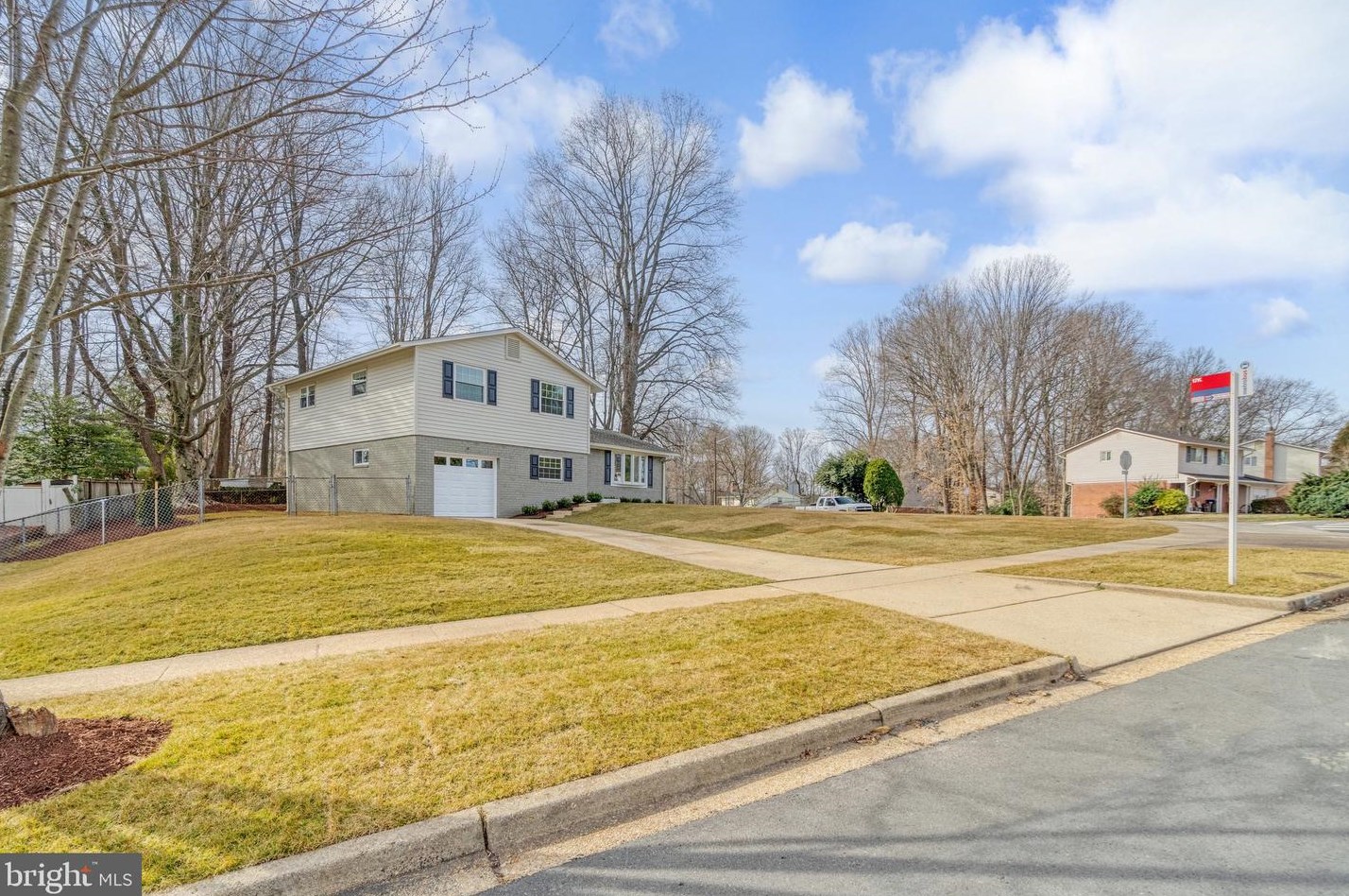 10021 Commonwealth Blvd, Fairfax VA  22032-2702 exterior