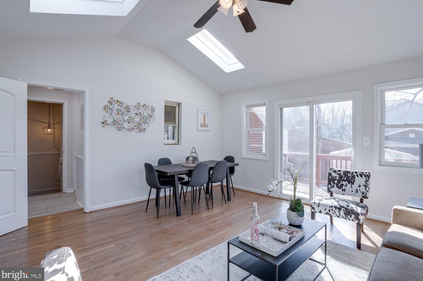 7032 Lee Park Ct, Falls Church VA  22042-3908 exterior